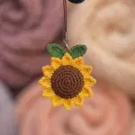 تعليقة جوال كروشيه وردة