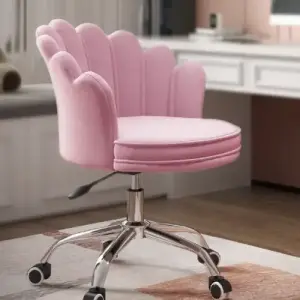 كرسي للفتيات باللون الزهري الجميل