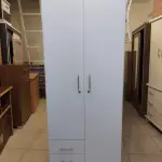 خزانة درفتين لون ابيض