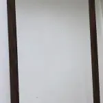 مرآة ديكور بإطار خشبي وراتان